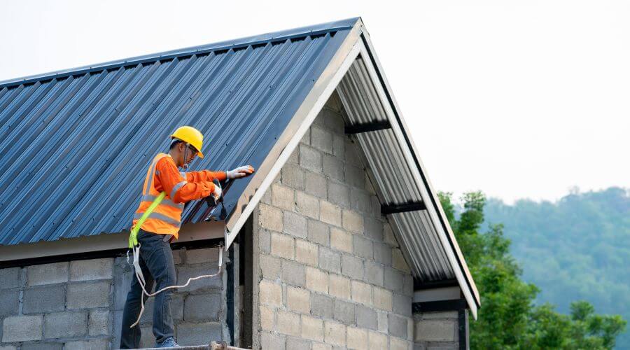 Professional gutter cleaning in Blaine, ME